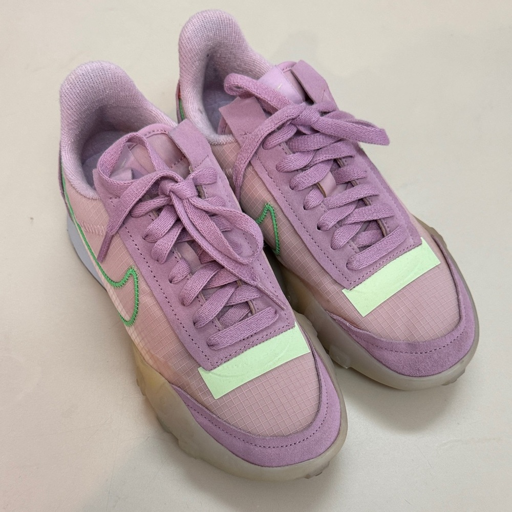 NIKE WOMENS WAFFLE RACER 2X LT ARCTIC PINK-POISON GREEN